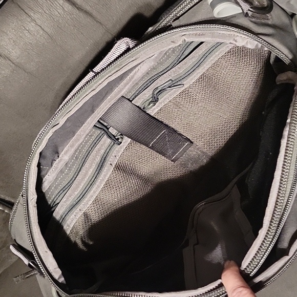 Beretta Tactical Messenger Bag - Picture 4 of 6